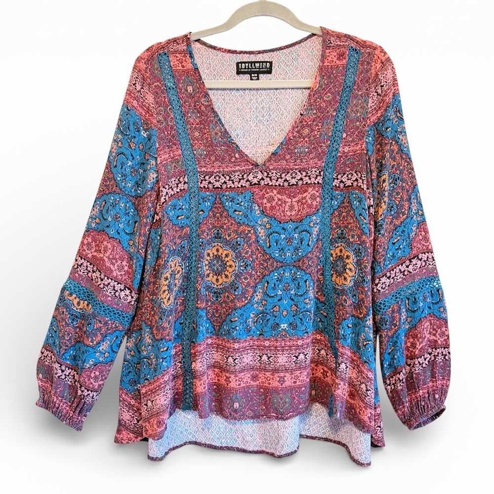 IDYLLWIND bohemian flowy viscose Top, A-Line, long sleeve V neck size M